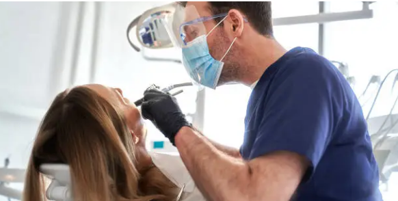 cosmetic dentist Adelaide